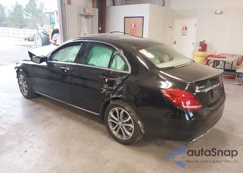 2016 Mercedes-Benz C 300 4Matic из США, поврежденный, VIN 55SWF4KB2GU139491